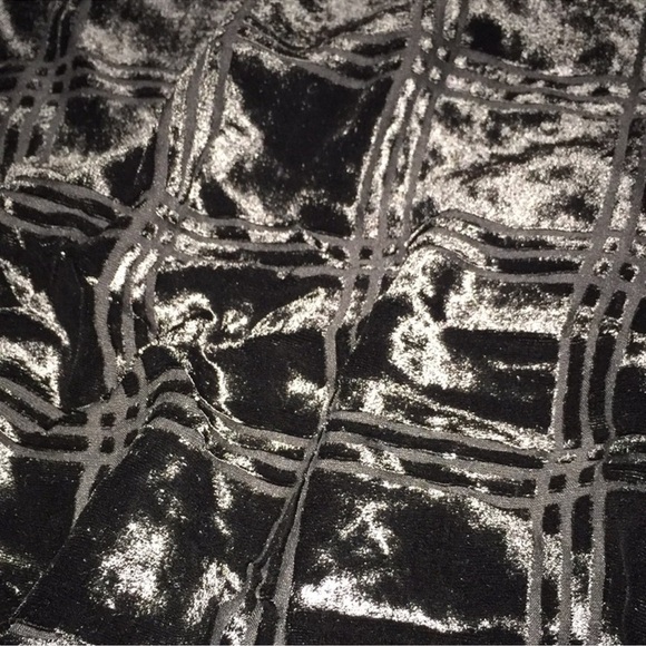 Eileen Fisher Black Plaid Burnout Checker Poncho Silk Blend OS Beautiful! - Picture 7 of 8